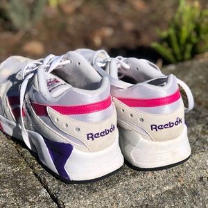 Good quality Reebok Classics Aztrek 9.5 Pink & White